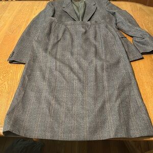 Milton’s women’s suit set w/ pencil shirt size 12